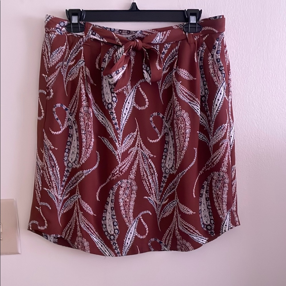 Elegant Paisley Print Skirt